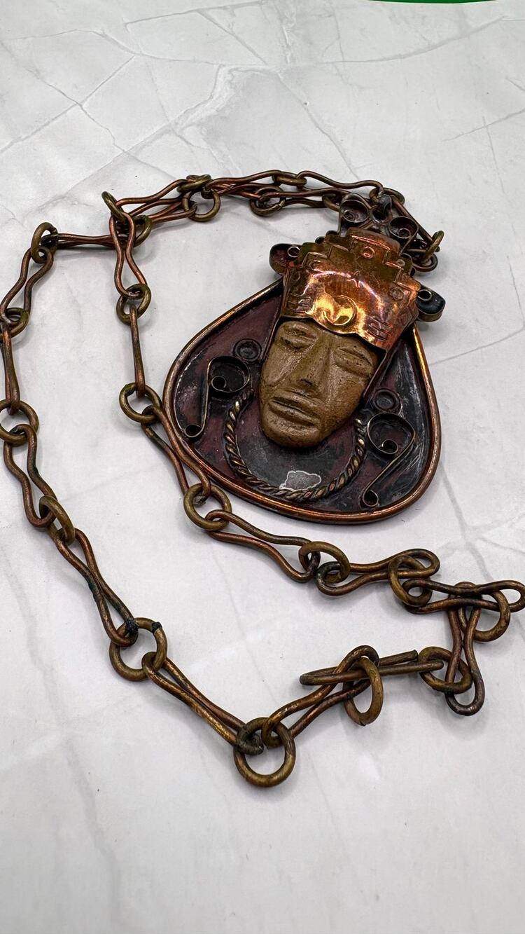 Vintage COBRE HECHO En MEXICO Aztec Mayan Carved Face Pendant Necklace 45g 3"